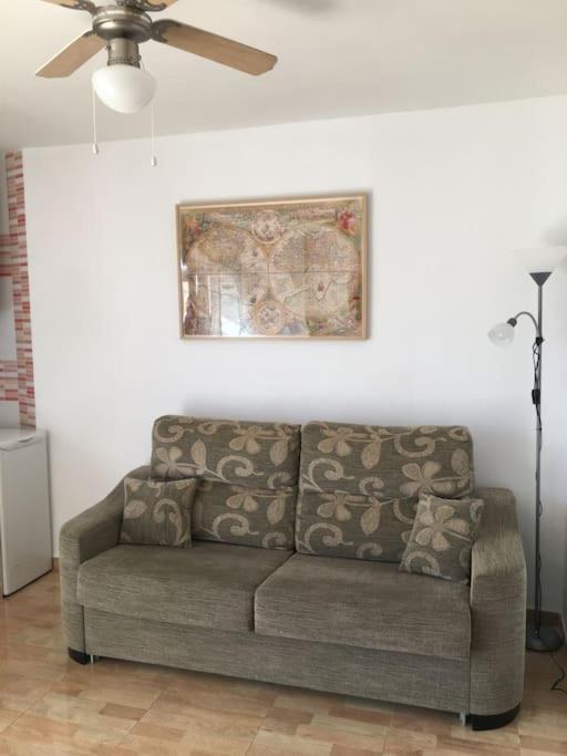 Estudio Con Vista Al Mar A 200 Mts De La Playa Benalmádena Exterior foto