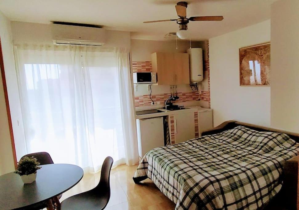 Estudio Con Vista Al Mar A 200 Mts De La Playa Benalmádena Exterior foto